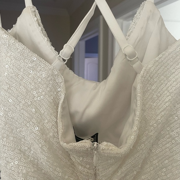 Short All Over Sequin Soft Draped Cowl W Spaghetti Strap X Back - Picture 6 of 8